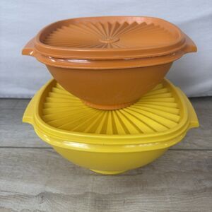 VTG 70s Tupperware Servalier Bowls Lids Set of 2 Harvest Orange Yellow Starburst